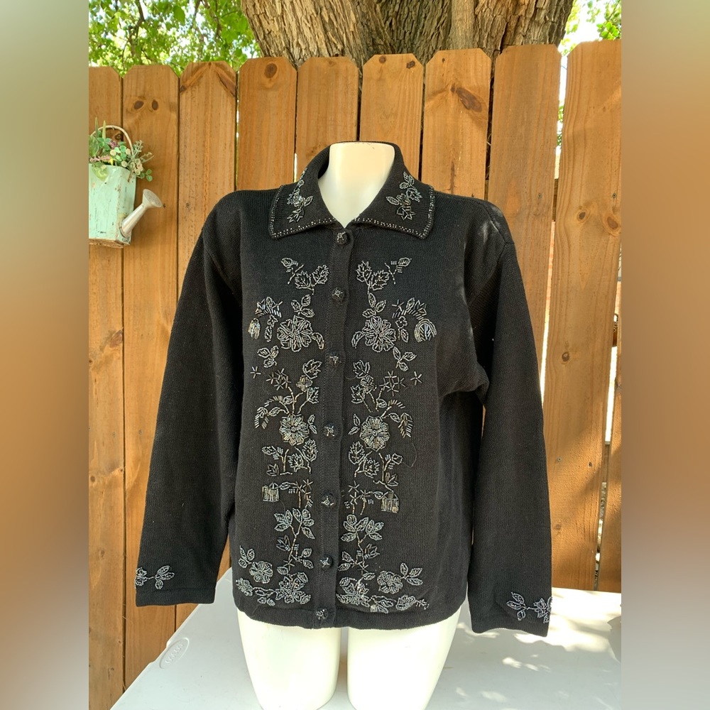 Vintage Victoria Jones embellished Cardigan sweater size Large.